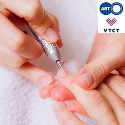 VTCT Level 2 NVQ Award in Providing Manicure Services